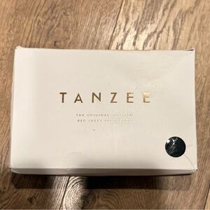 Tanzee Black The Original Self Tan Bed Large Sheet Protector